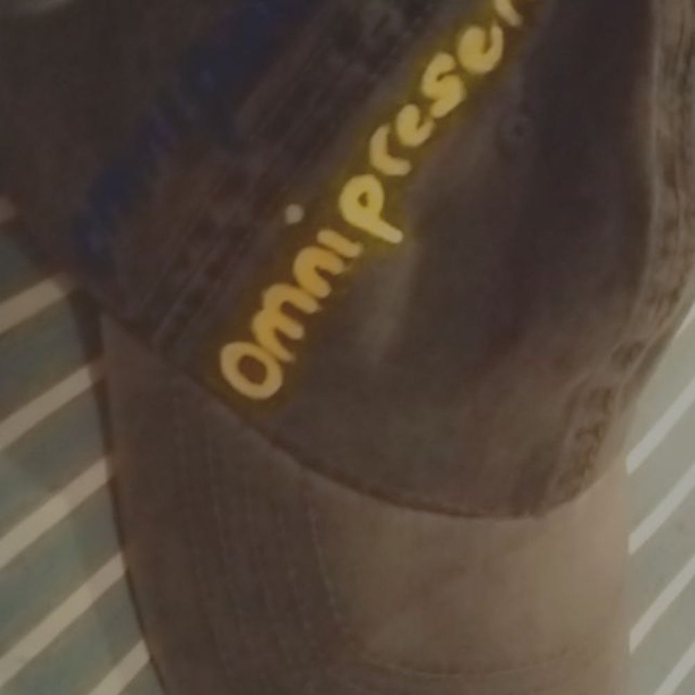 Baseball cap - Picture 2 of 3